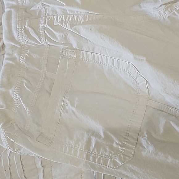 Capris - Picture 5 of 6